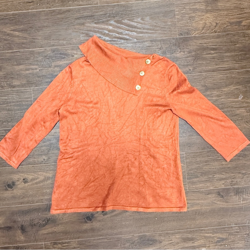 INVESTMENTS COPPER RUST COLOR HIGH BUTTON NECK LIGHTWEIGHT SWEATER